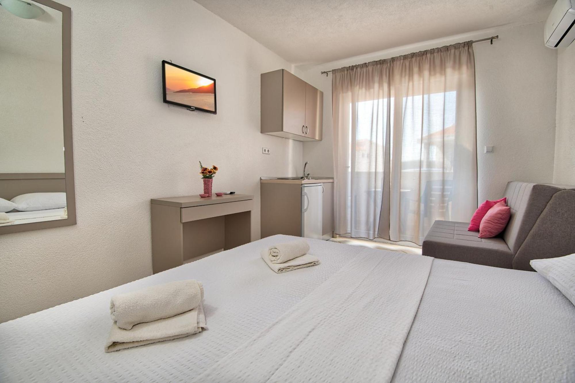 Studio & Apartments More Neum Rum bild